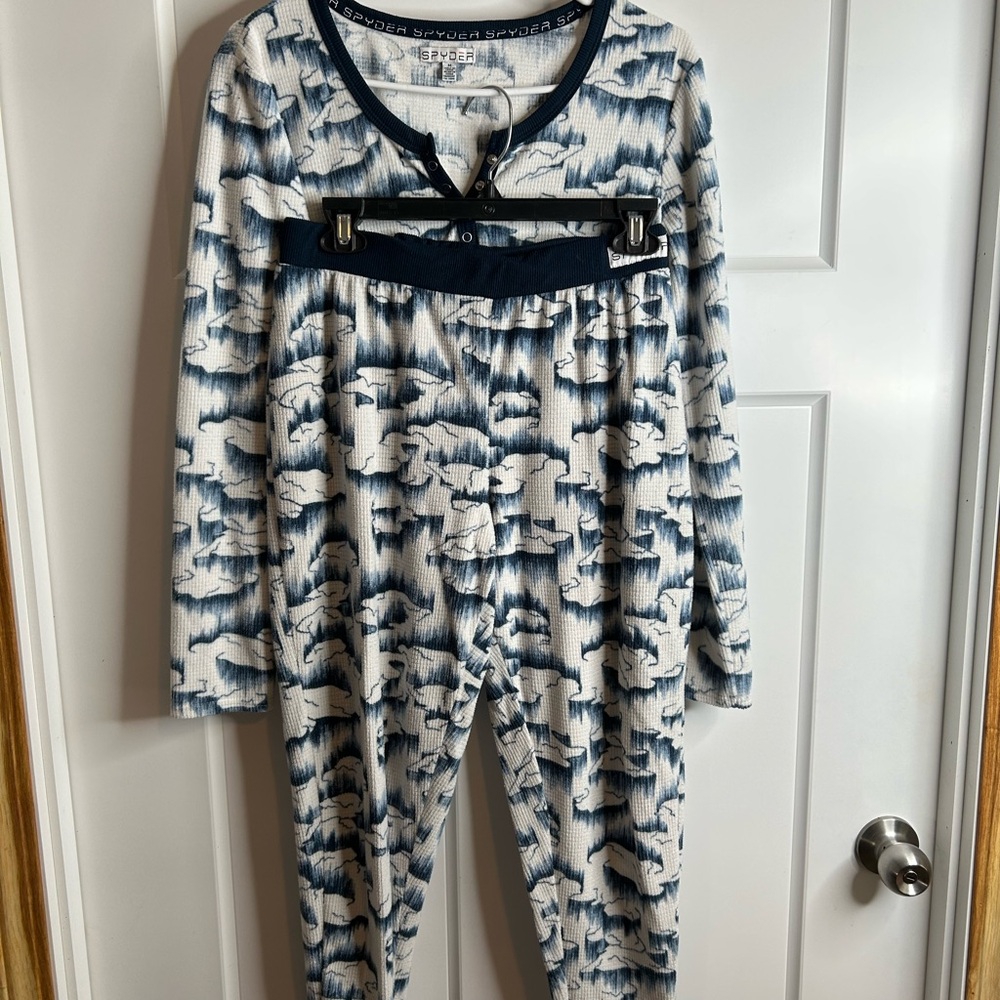 Spyder Womens Size Medium Waffle Weave Thermal Pajamas White Blue Clouds 3026